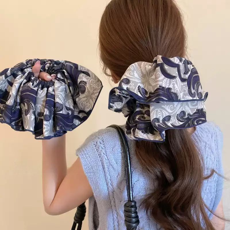 Travel Accessories Aesthetic - 1pc Autumn and winter high-end totem