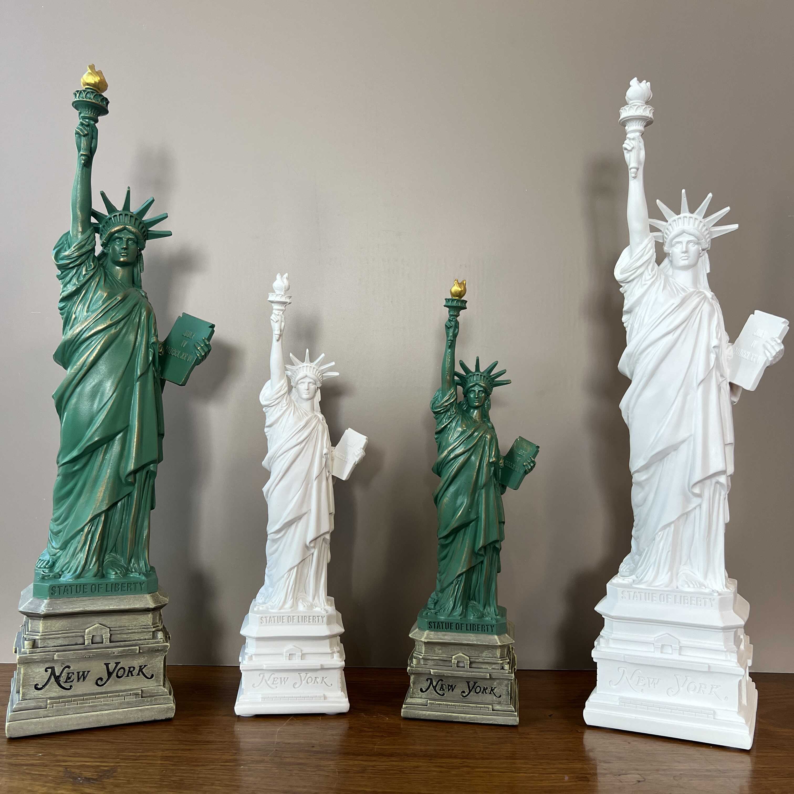 YuryFvna Statue of Liberty Mod - Travel Accessories Europe review and price